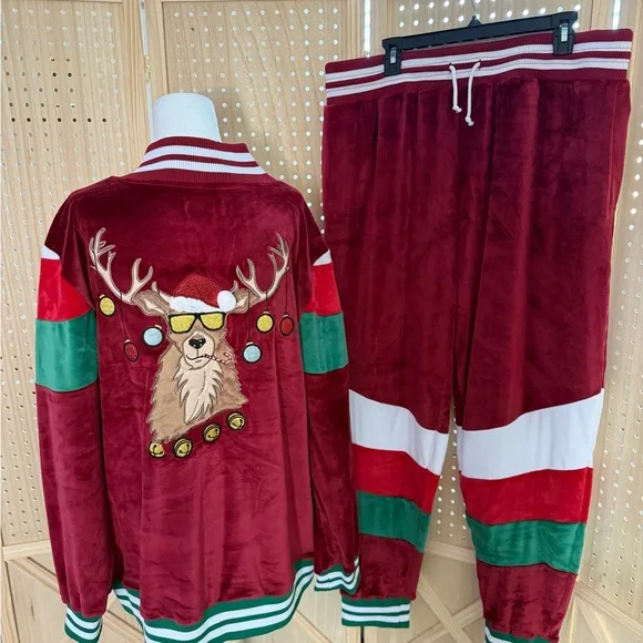 Christmas Red and White Tracksuit - Picture 2 of 4